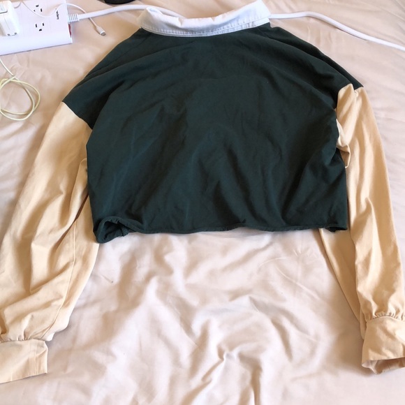 4 for $25 - Colour Block Crop Top - Picture 4 of 4